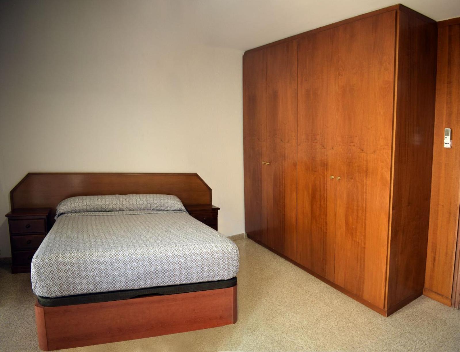 Apartamentos Atlas Terrassa IV Экстерьер фото