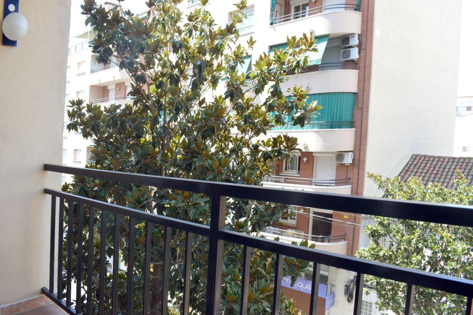 Apartamentos Atlas Terrassa IV Экстерьер фото